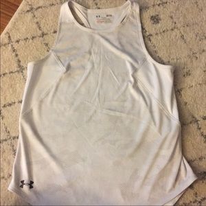 Under Armour tank